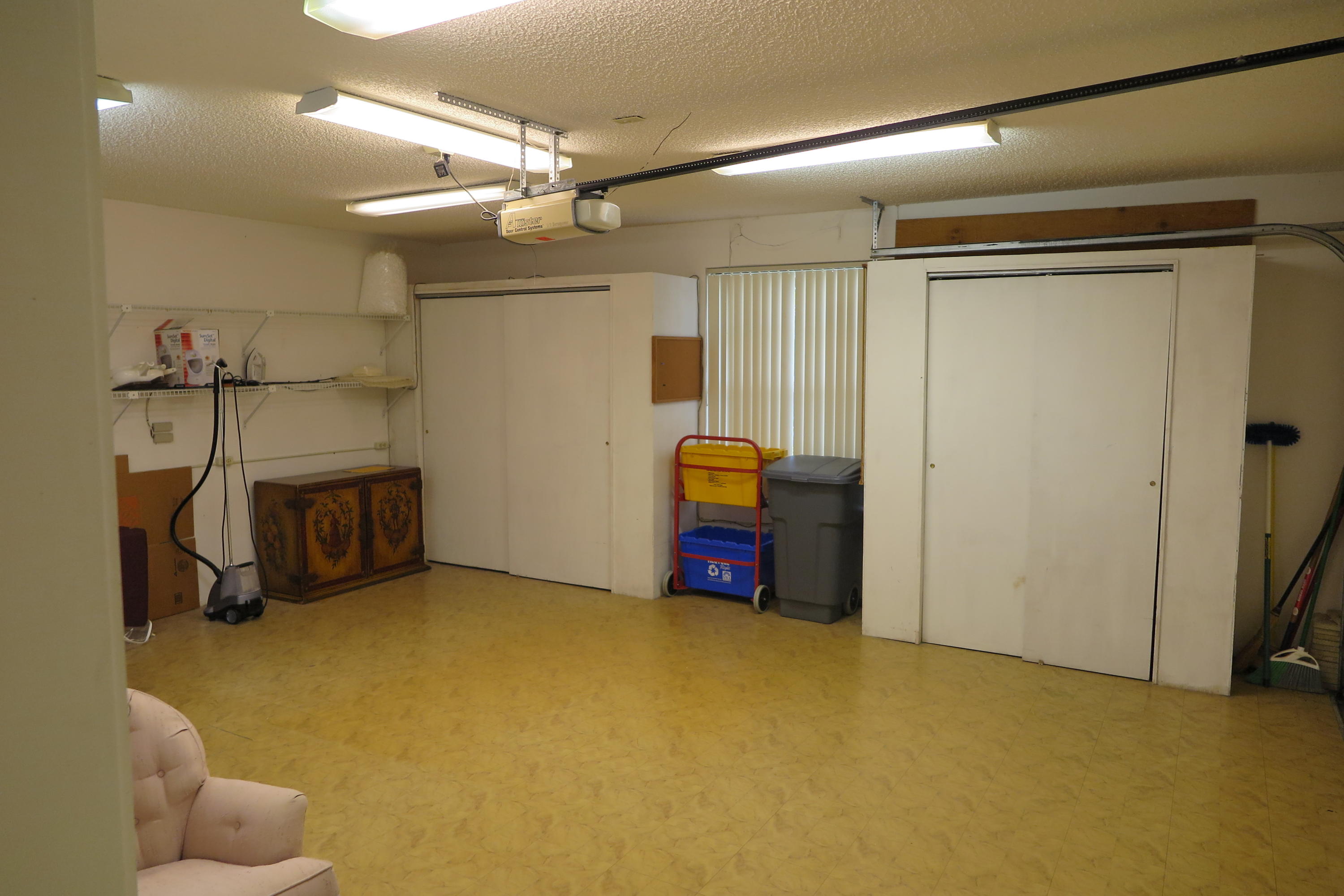7156 Via Palomar Boca Raton, FL 33433 - Photo 20 of 26 garage