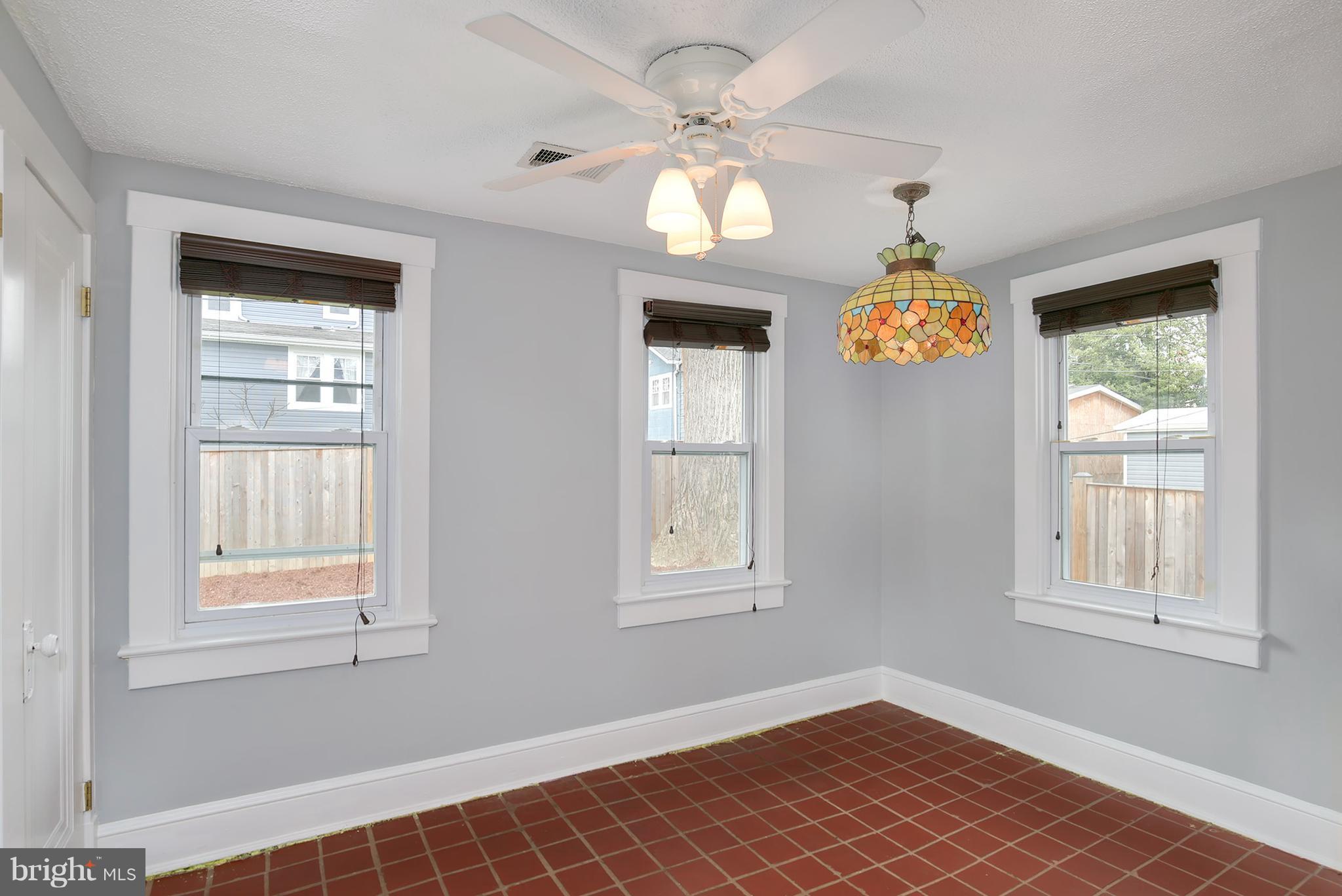 816 Violet Place Silver Spring, MD 20910 - Photo 16 of 30 Dining Room