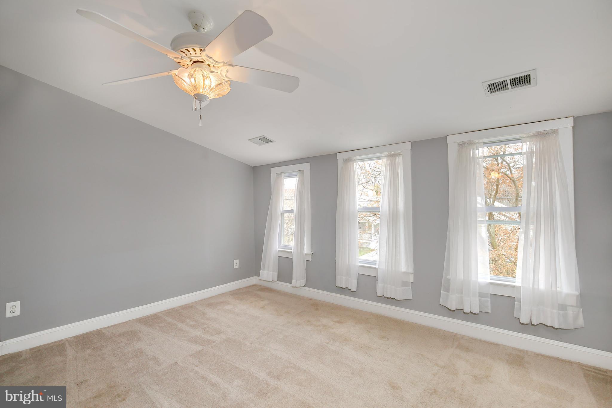 816 Violet Place Silver Spring, MD 20910 - Photo 19 of 30 Bedroom (Master)