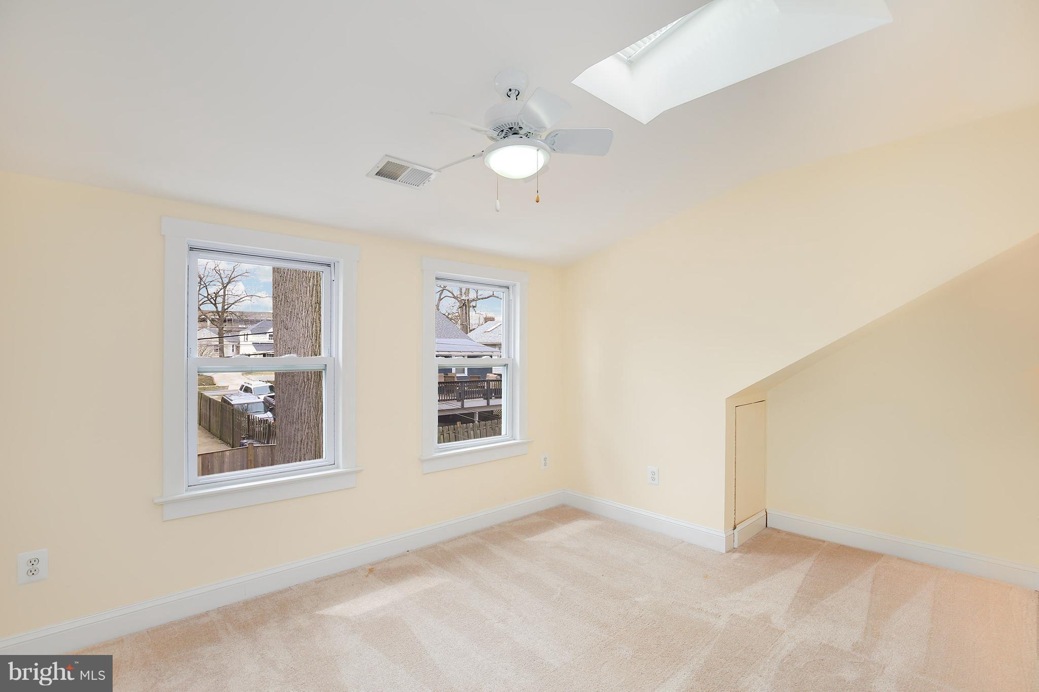 816 Violet Place Silver Spring, MD 20910 - Photo 25 of 30 Bedroom