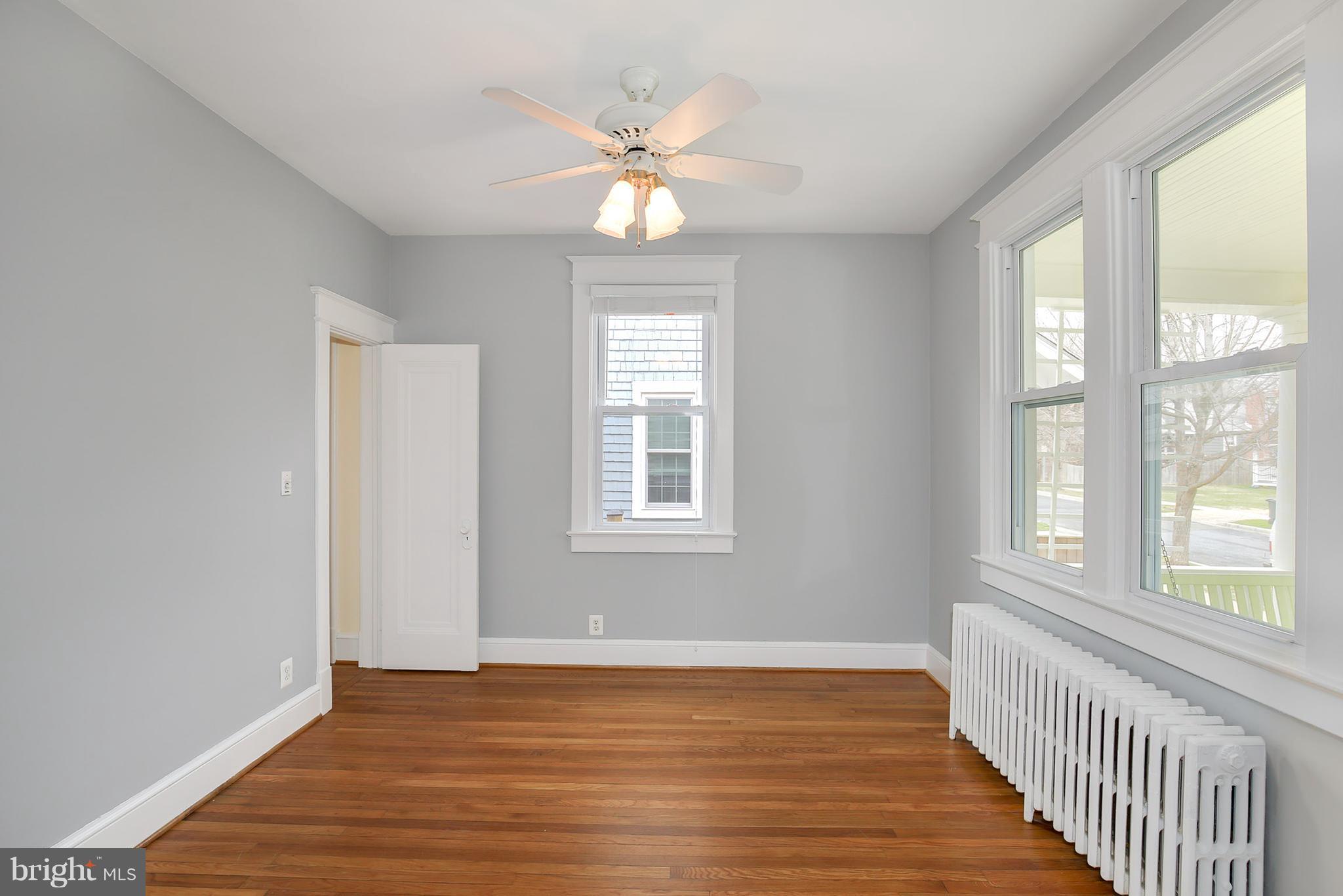 816 Violet Place Silver Spring, MD 20910 - Photo 5 of 30 Family Room