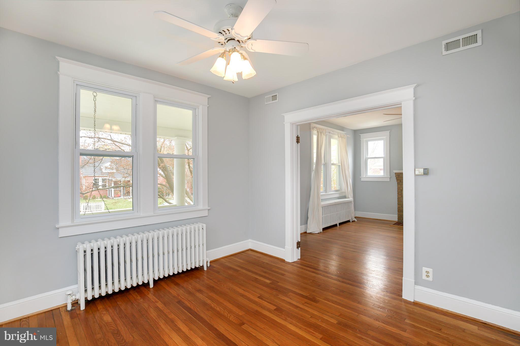 816 Violet Place Silver Spring, MD 20910 - Photo 6 of 30 Family Room