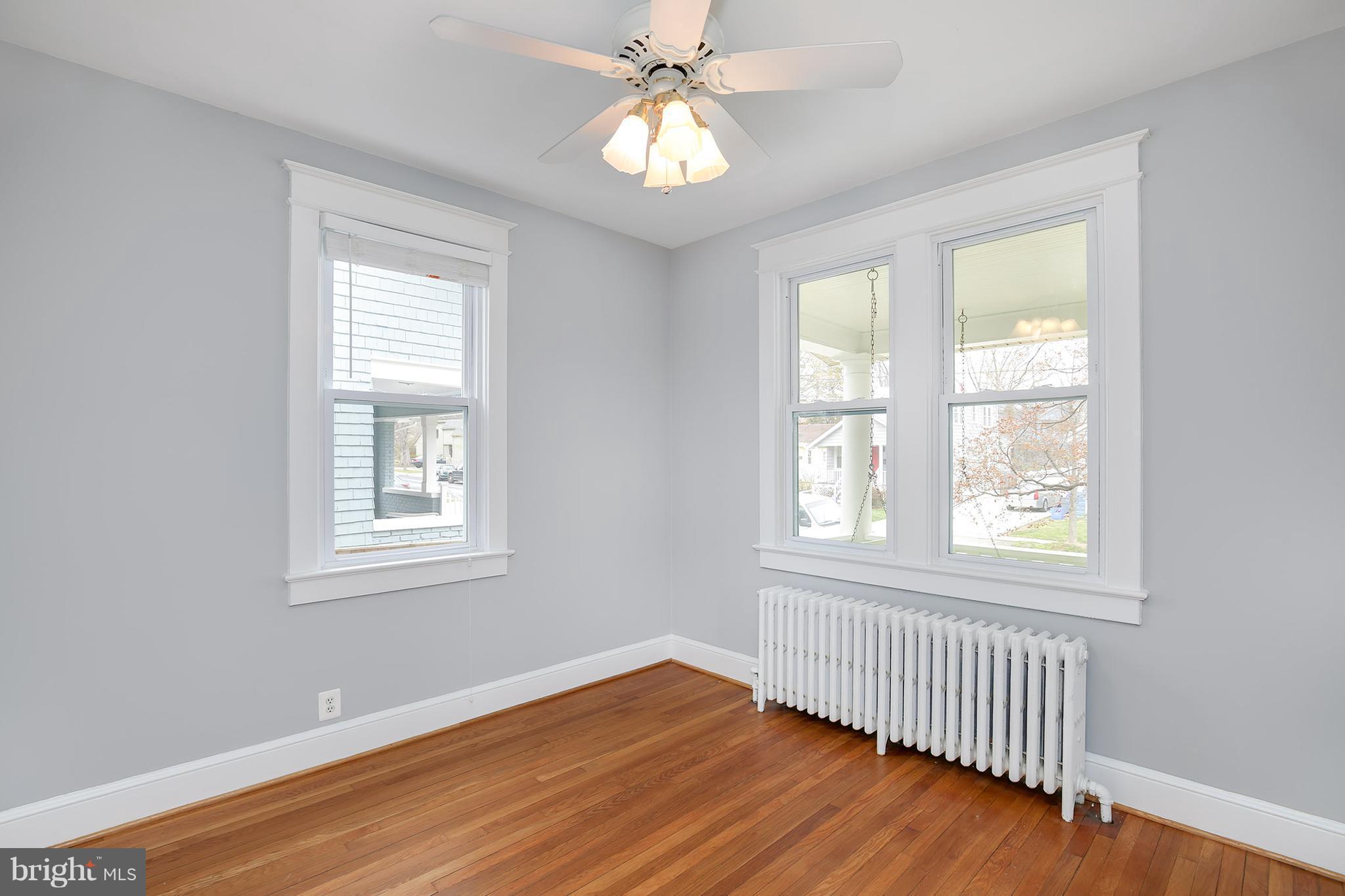 816 Violet Place Silver Spring, MD 20910 - Photo 7 of 30 Family Room