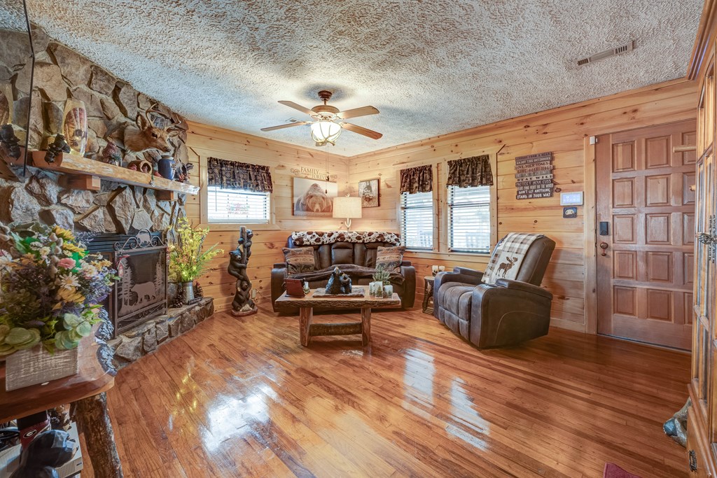 256 Boot Legger Road Morganton, GA 30560 - Photo 8 of 41