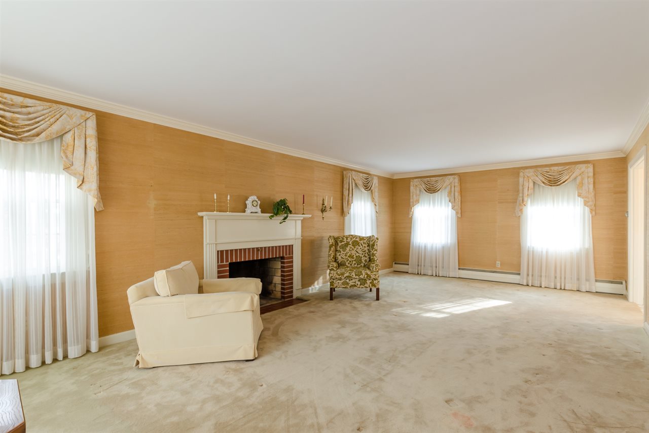 15 Apache Road Nashua, NH 03063 - Photo 13 of 36