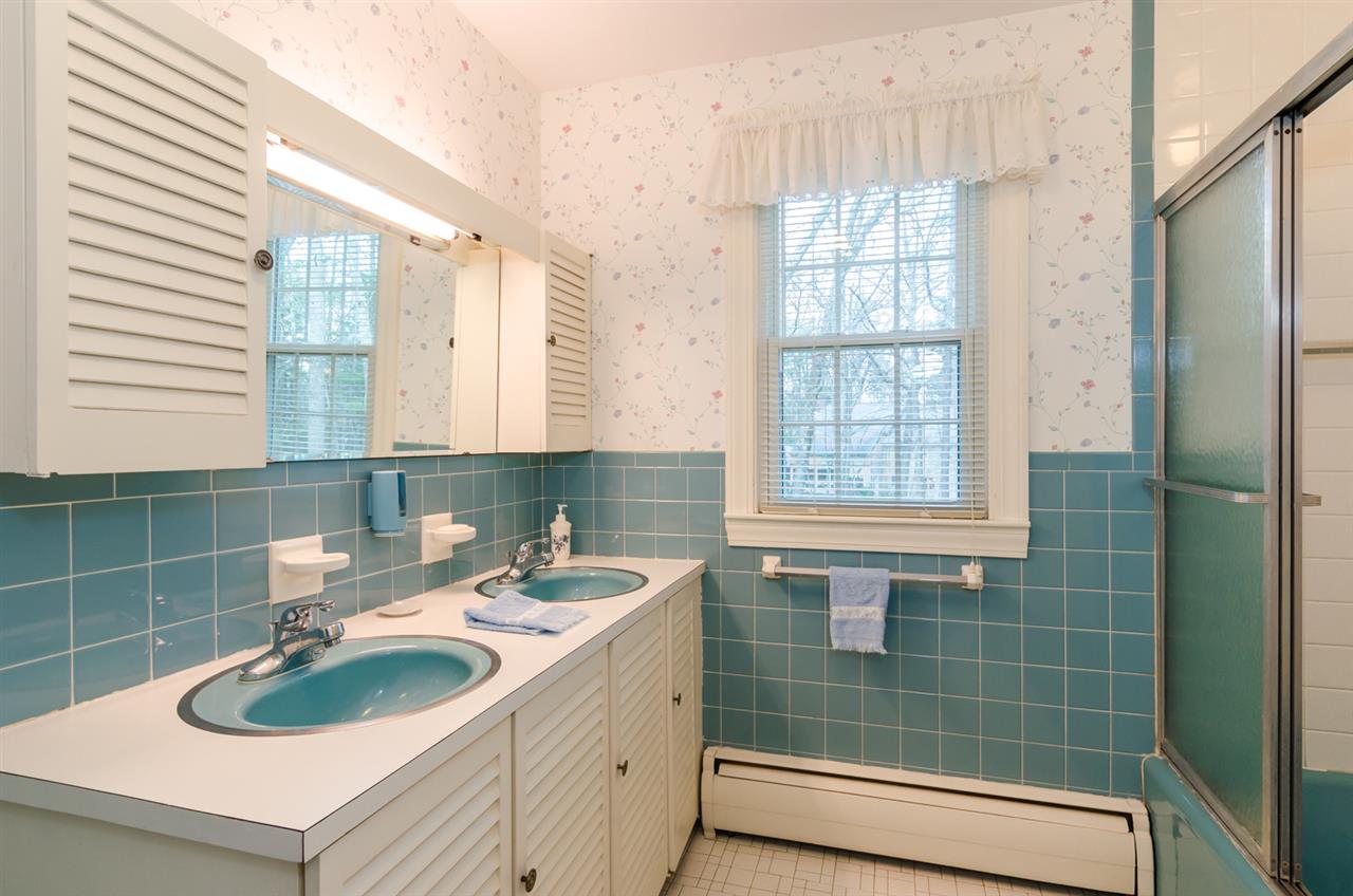 15 Apache Road Nashua, NH 03063 - Photo 27 of 36