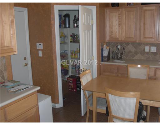 1332 Spice Ridge Court Henderson, NV 89012 - Photo 4 of 17 Kitchen.