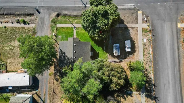 $239,000 | 231 Poplar Street, Tekoa, WA 99033