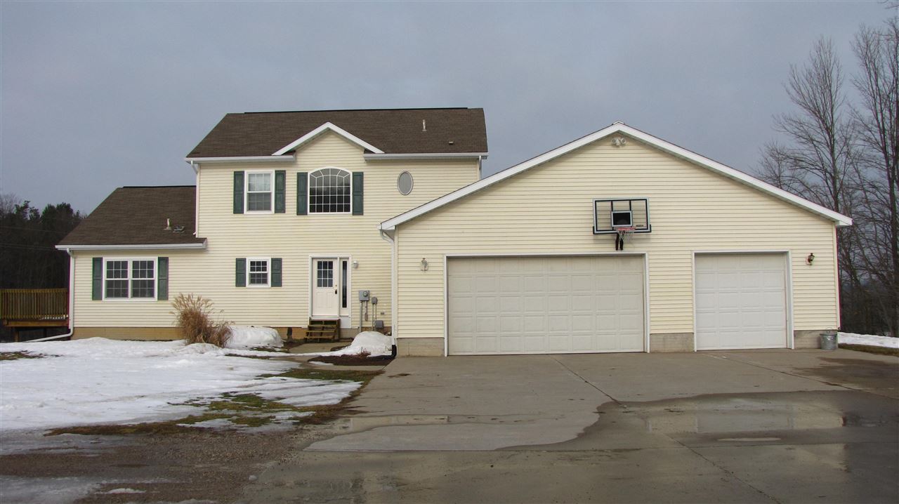 9877 Covey Road Beulah, MI 49617 - Photo 1 of 65 1841678.JPG