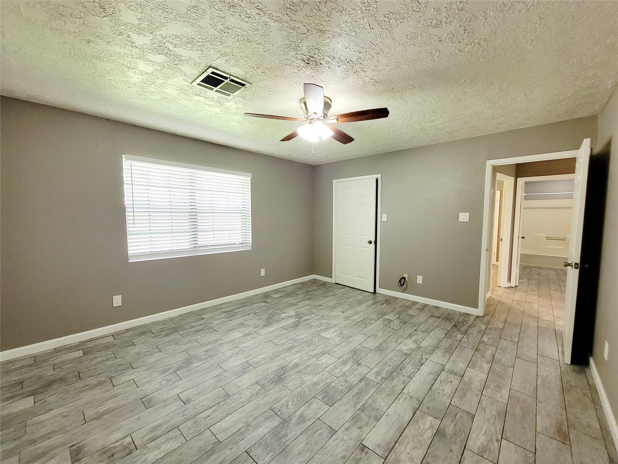 12070 Old County Road, Unit 2 Willis, TX 77378 - Photo 9 of 14 Gallery Image 9