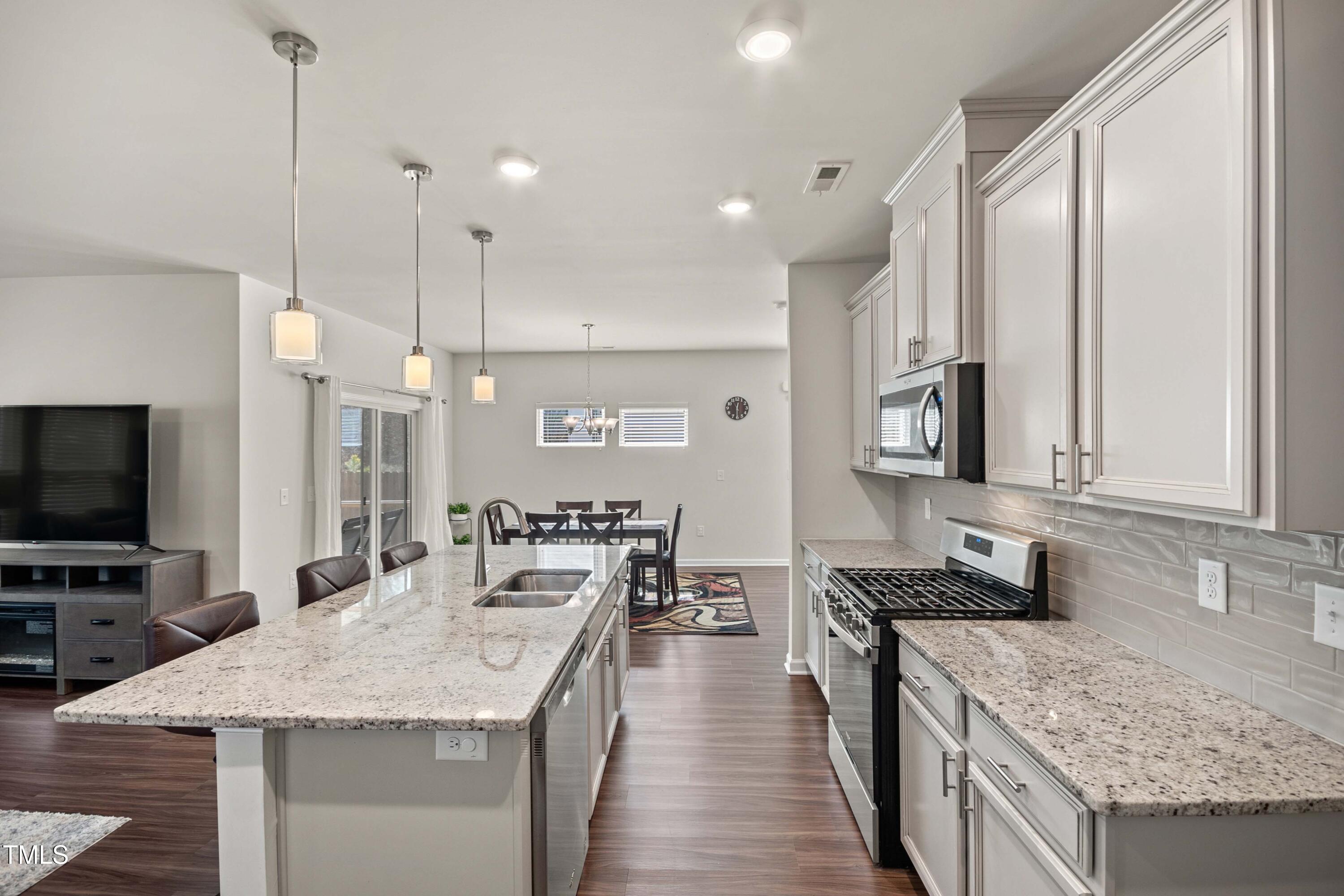 1401 Wrenn Road Durham, NC 27703 - Photo 3 of 50 DSC00006