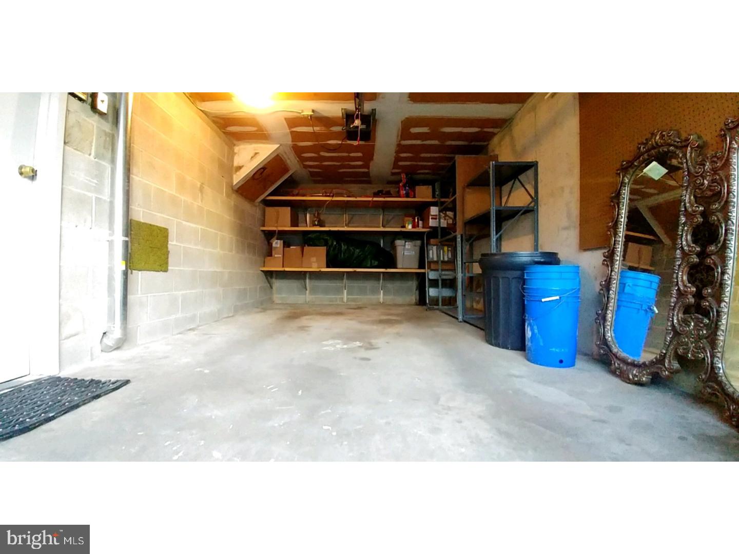 12125 Medford Road Philadelphia, PA 19154 - Photo 14 of 16 Garage