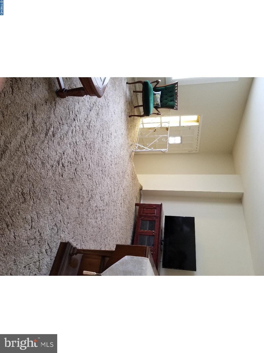 12125 Medford Road Philadelphia, PA 19154 - Photo 3 of 16 Living Room