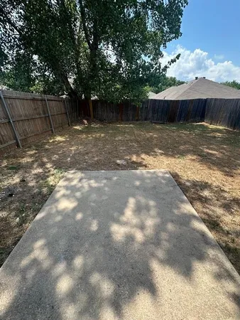 $1,595 | 946 Sylvia Street, Weatherford, TX 76086