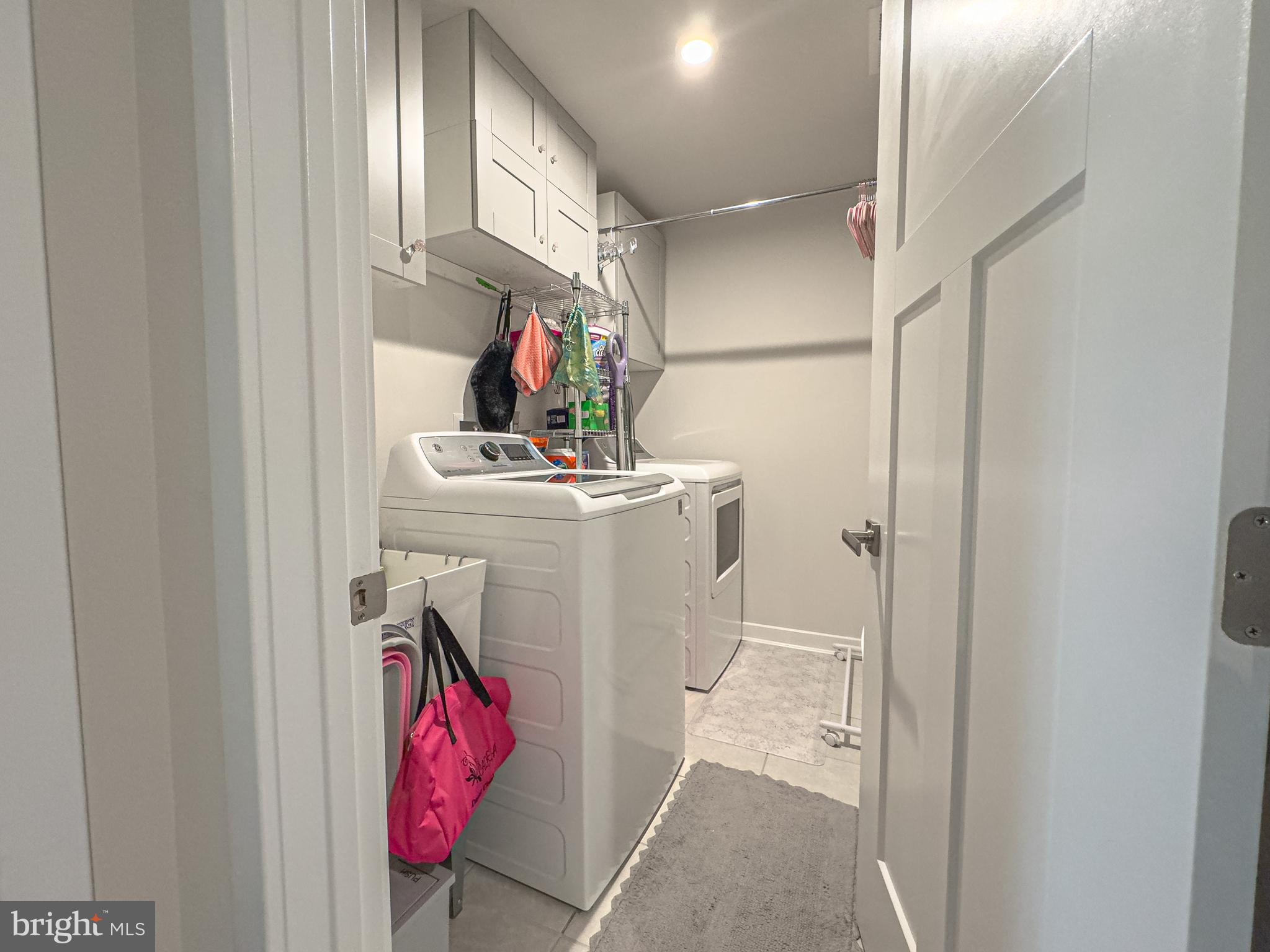 4 Flamingo Court Sewell, NJ 08080 - Photo 46 of 55 a utility room with dryer and washer