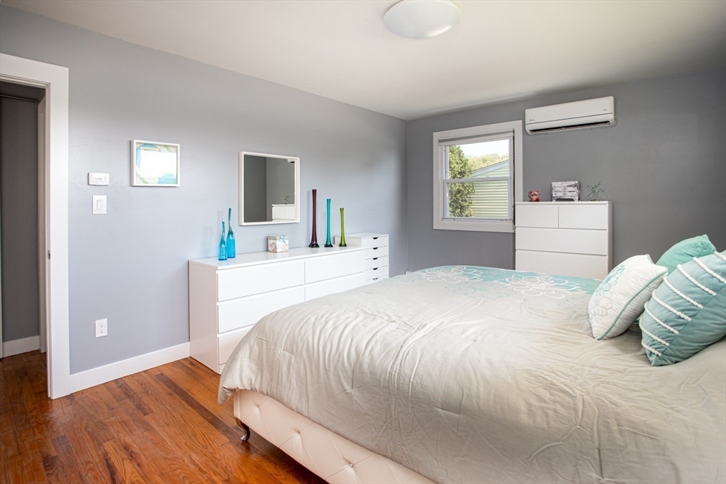527 Gardners Neck Road Swansea, MA 02777 - Photo 14 of 29 Gallery Image 14