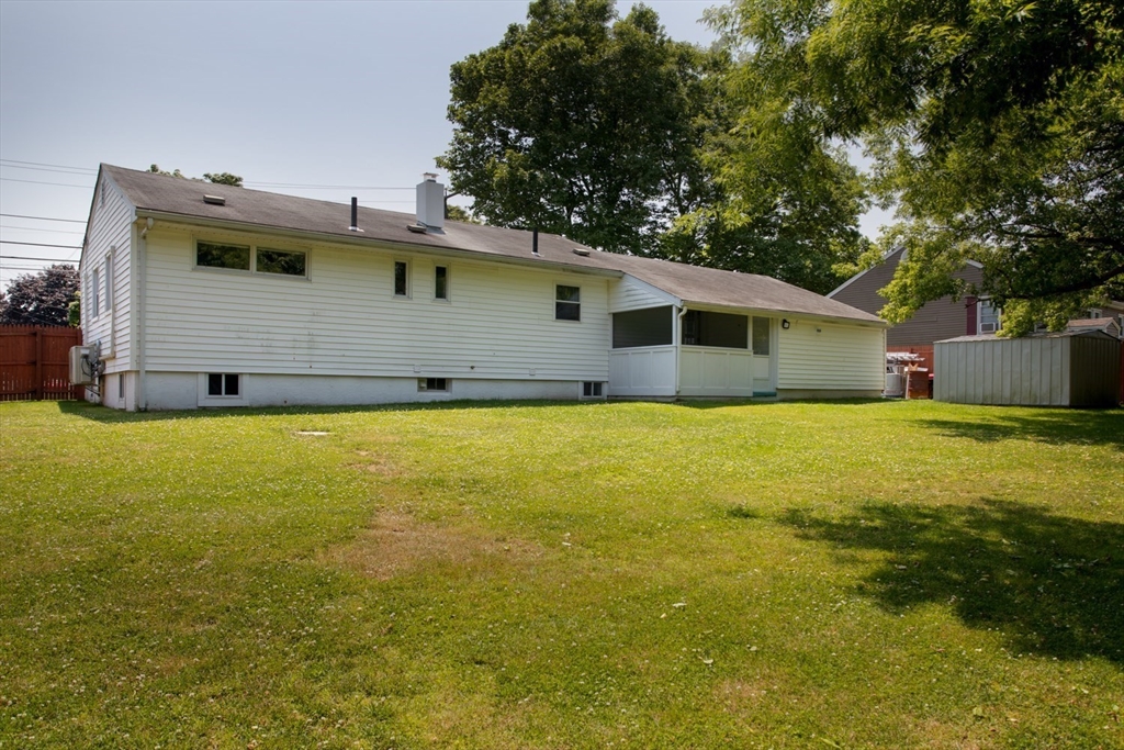 527 Gardners Neck Road Swansea, MA 02777 - Photo 26 of 29 Gallery Image 26