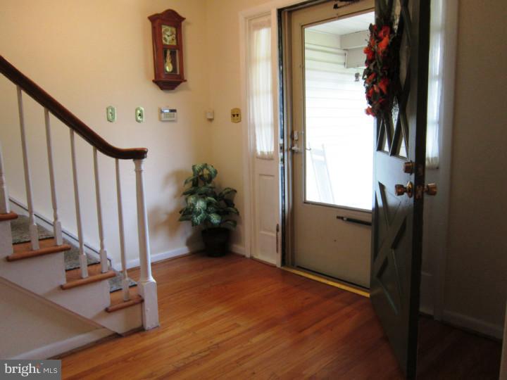 7 Elmgate Road Marlton, NJ 08053 - Photo 2 of 25 Foyer