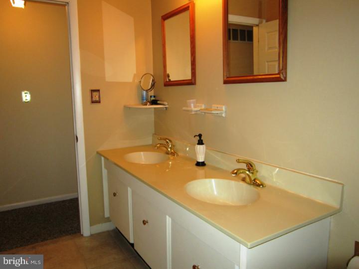 7 Elmgate Road Marlton, NJ 08053 - Photo 21 of 25 Bathroom