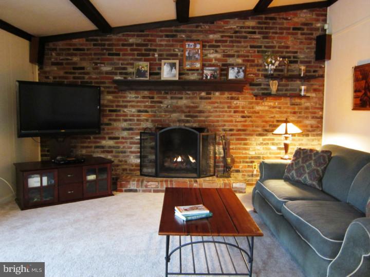 7 Elmgate Road Marlton, NJ 08053 - Photo 10 of 25 Family Room