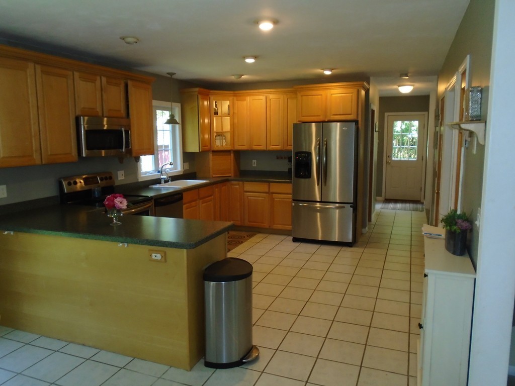 35 Prescott Street Rutland, MA 01543 - Photo 19 of 24 Gallery Image 19