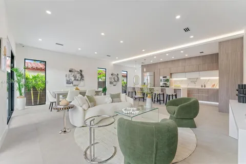 $1,885,000 | 2435 Northeast 18th Street, Fort Lauderdale, FL 33305