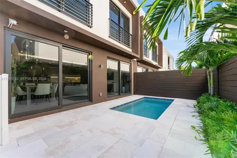 $1,885,000 | 2435 Northeast 18th Street, Fort Lauderdale, FL 33305