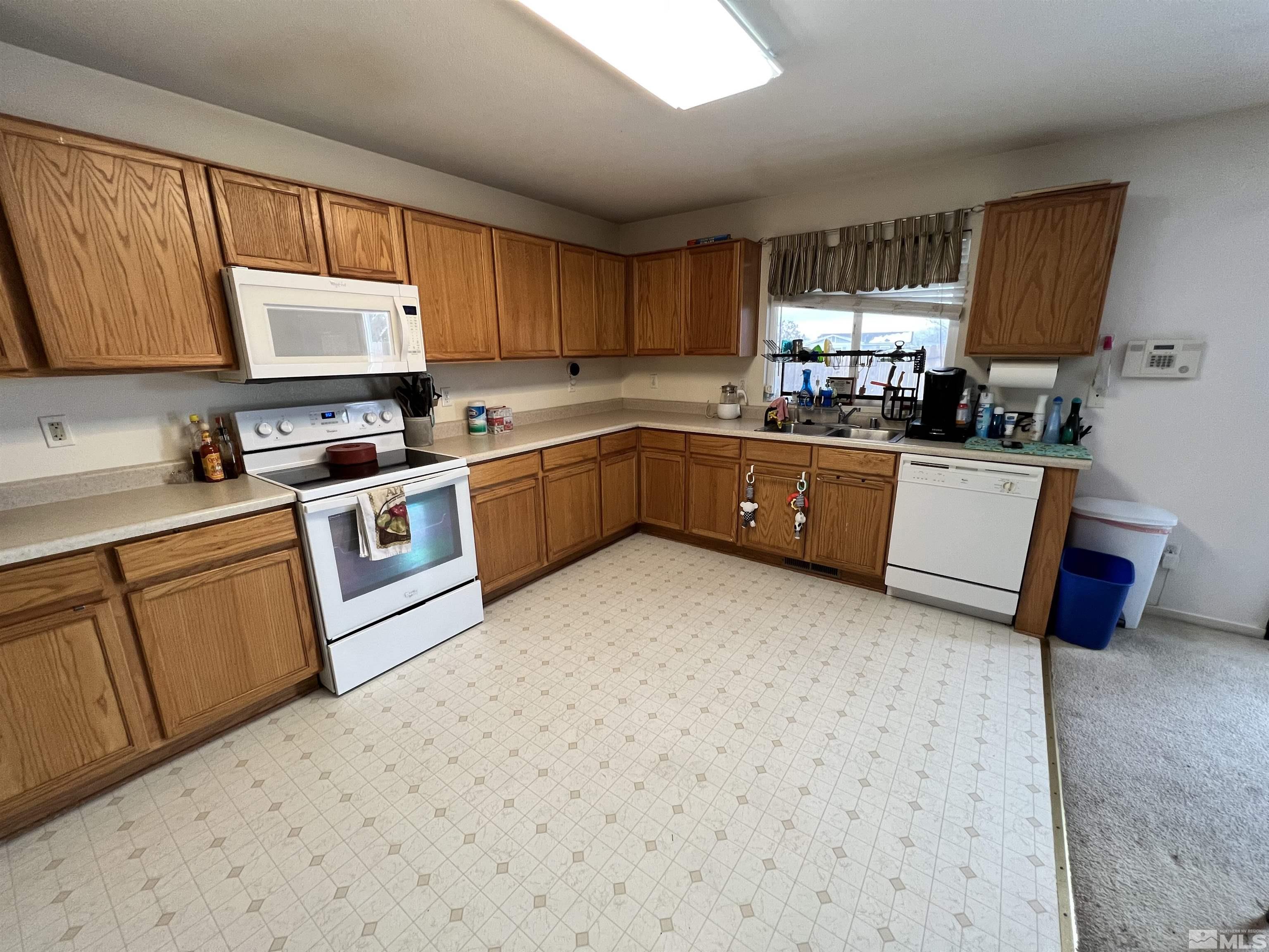 7467 Hebrides Court Reno, NV 89506 - Photo 7 of 20 Photo 7