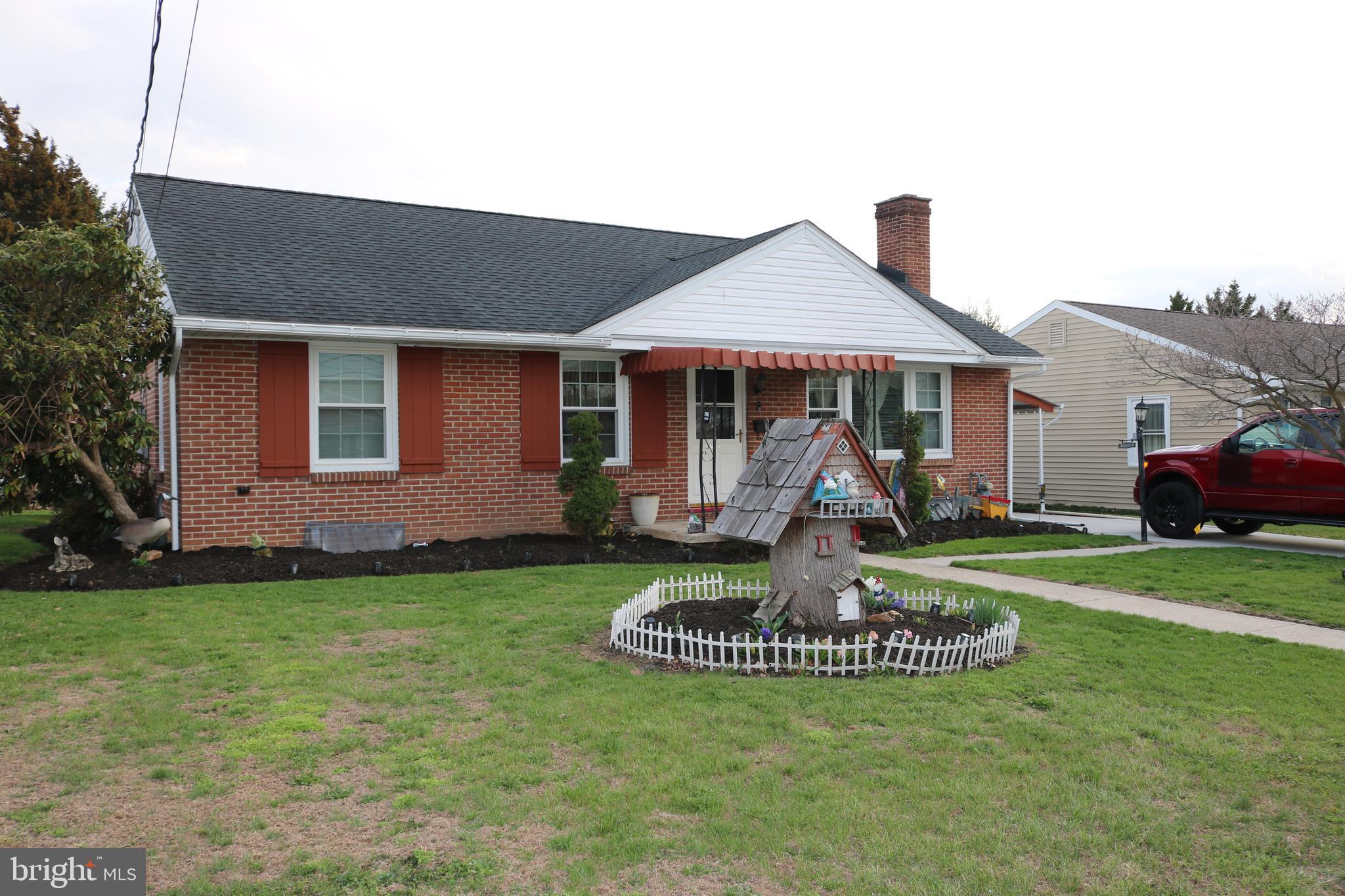 312 Diller Road Hanover, PA 17331 - Photo 2 of 35