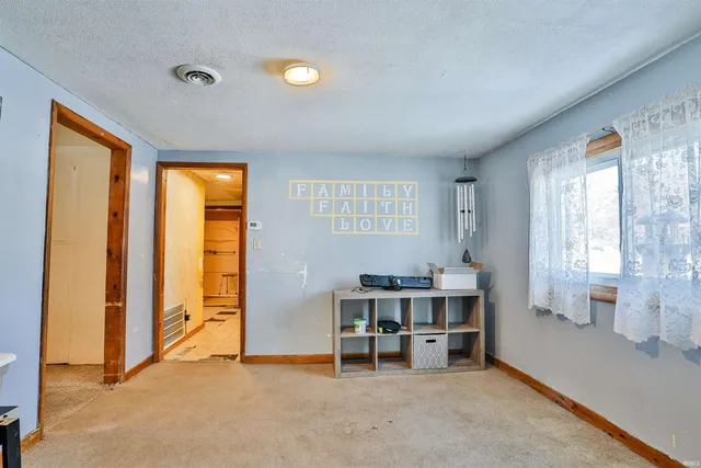 $180,000 | 413 South Buffalo Street, Burket, IN 46508