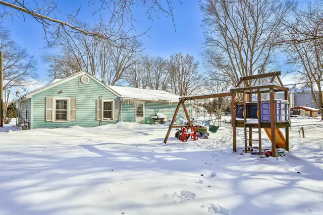 $180,000 | 413 South Buffalo Street, Burket, IN 46508