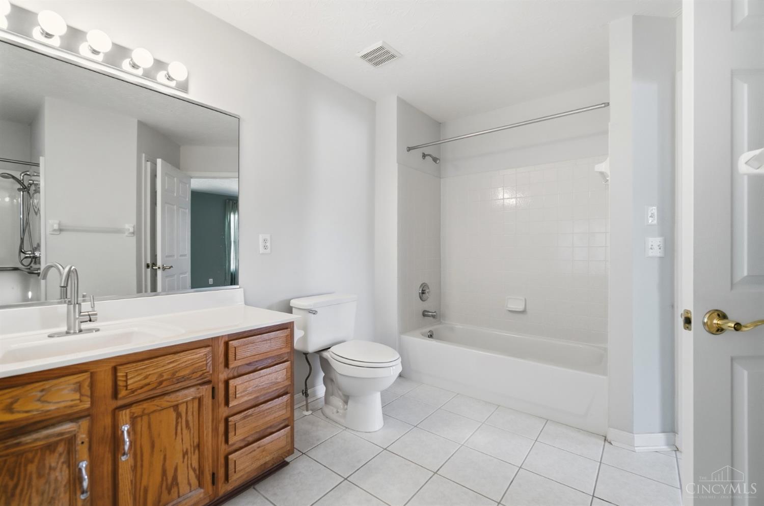 9865 Seward Road Fairfield, OH 45014 - Photo 20 of 43 Primary full bath room has tub shower combination plus additional no entry shower.