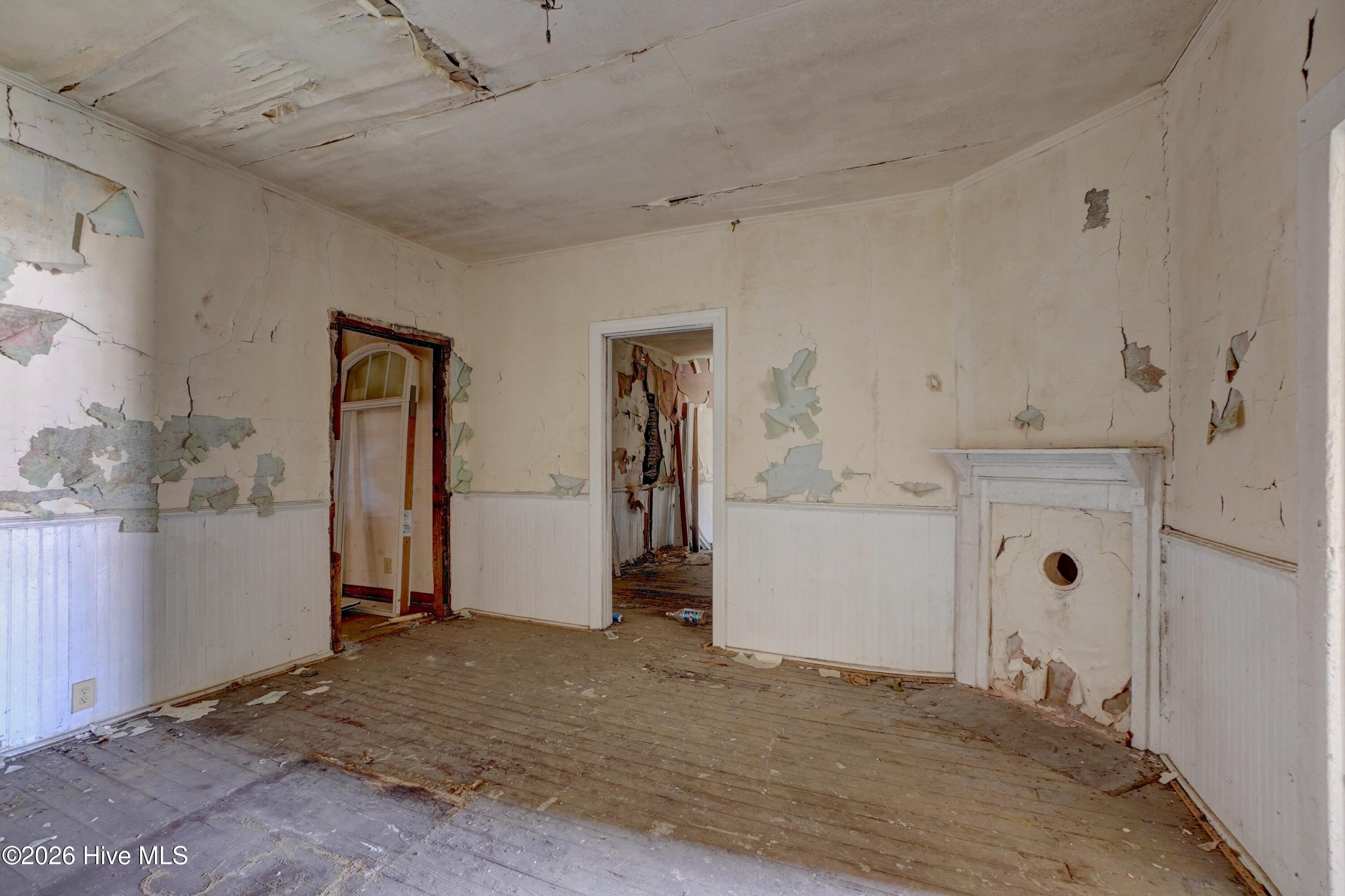 905 Shearin Street Rocky Mount, NC 27801 - Photo 5 of 7 DSC01456_57_58_59_60Interior02