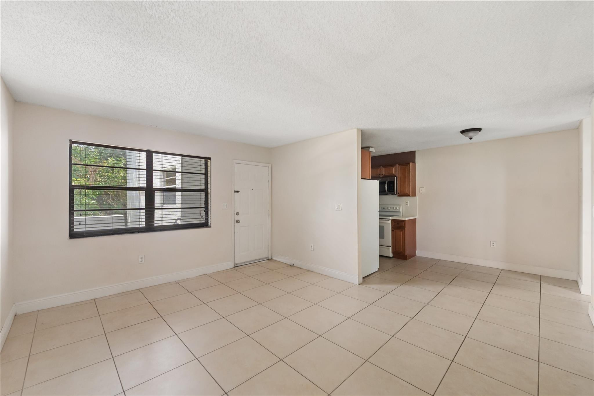 1925 Madison Street, Unit 22 Hollywood, FL 33020 - Photo 3 of 8 Photo 3