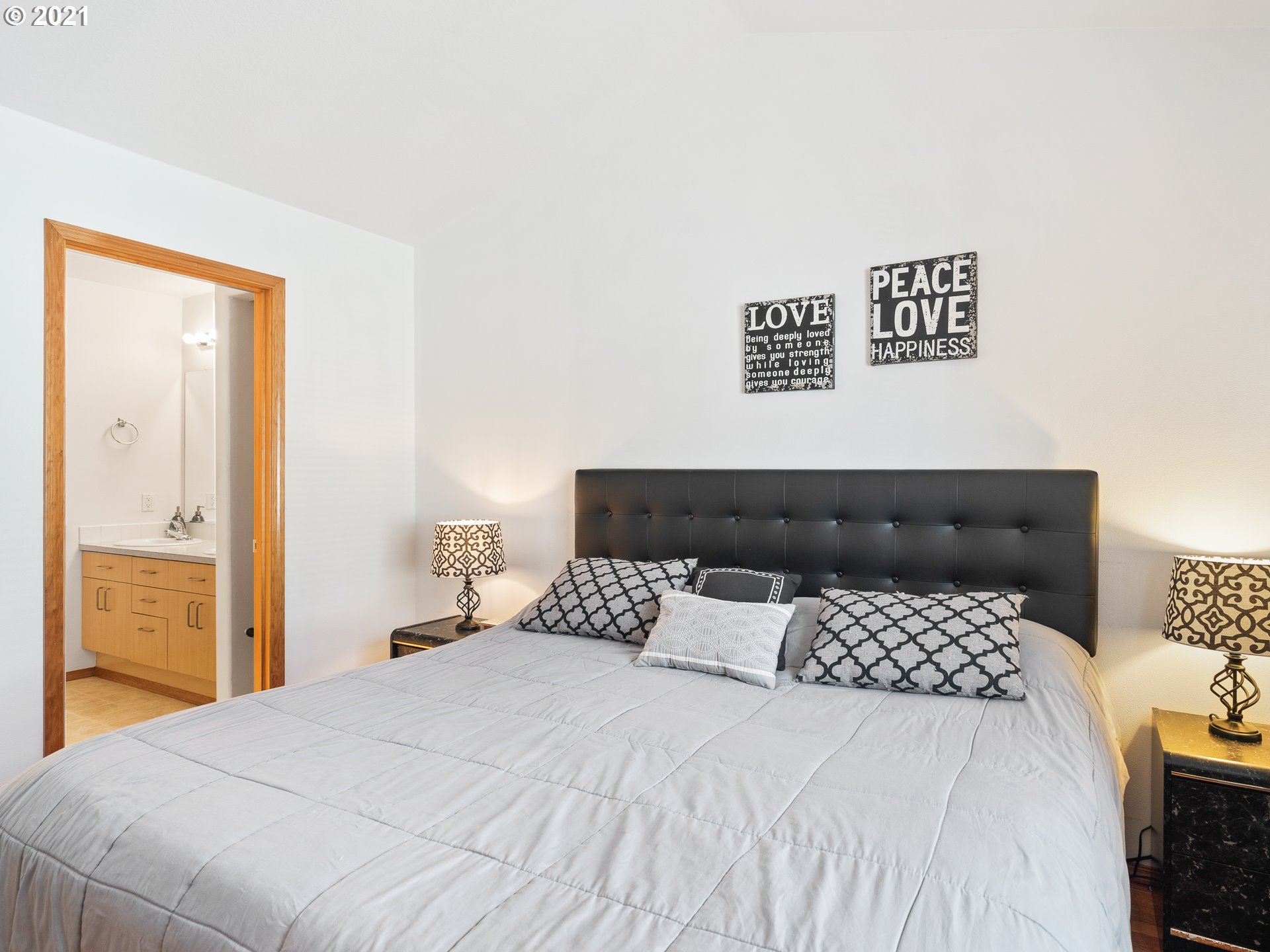1125 Northeast Mariners Loop Portland, OR 97211 - Photo 14 of 26 Gallery Image 14