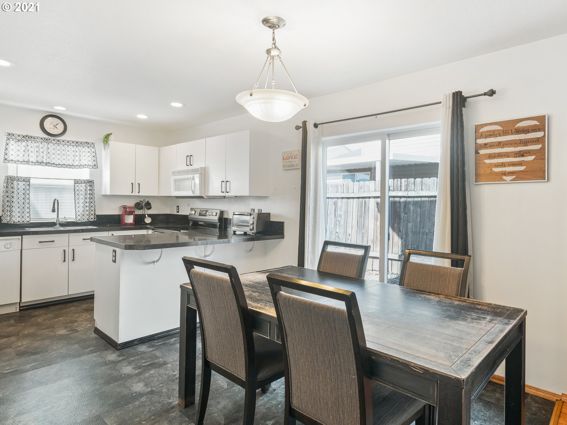 1125 Northeast Mariners Loop Portland, OR 97211 - Photo 6 of 26 Gallery Image 6