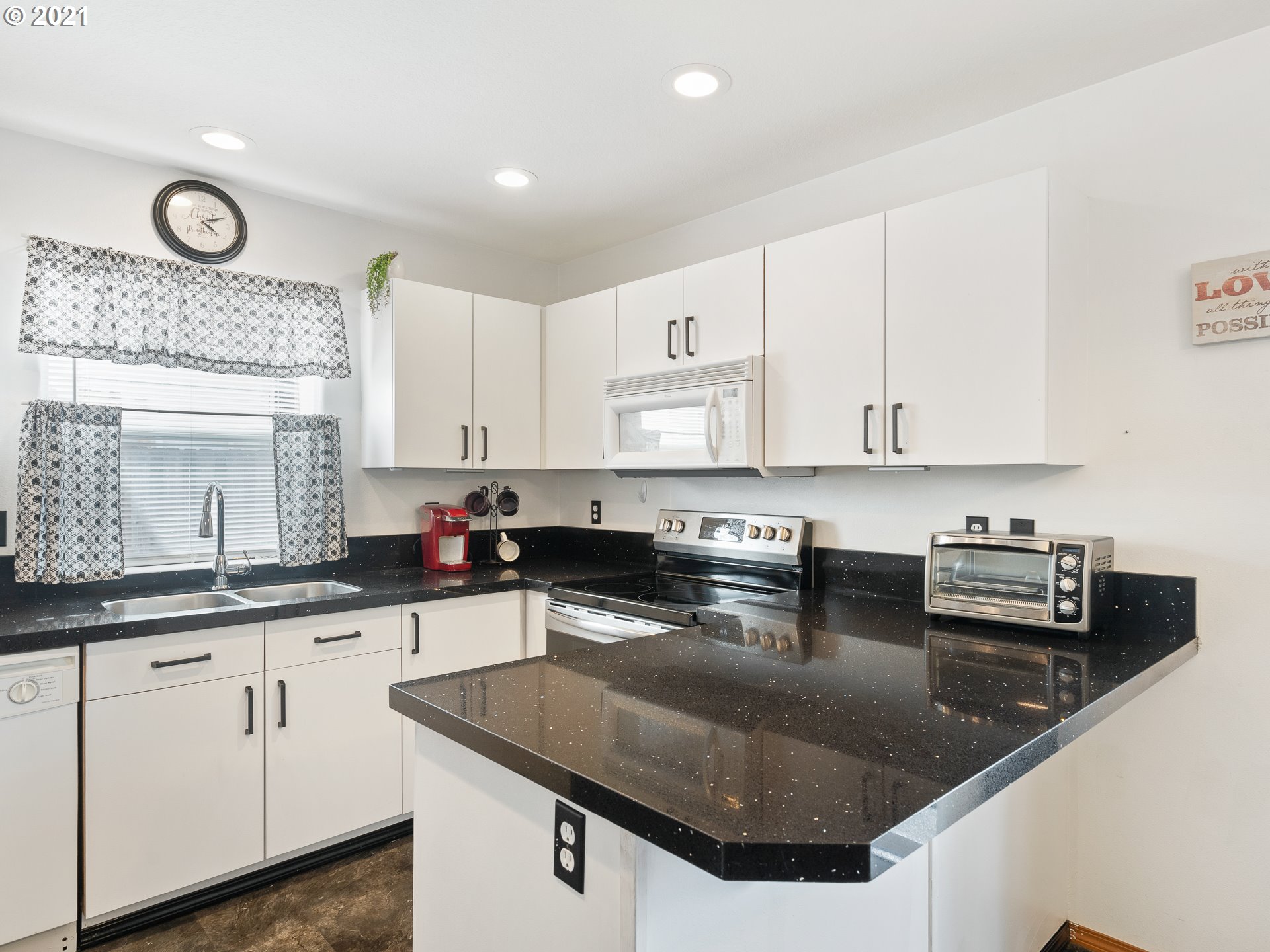 1125 Northeast Mariners Loop Portland, OR 97211 - Photo 7 of 26 Gallery Image 7
