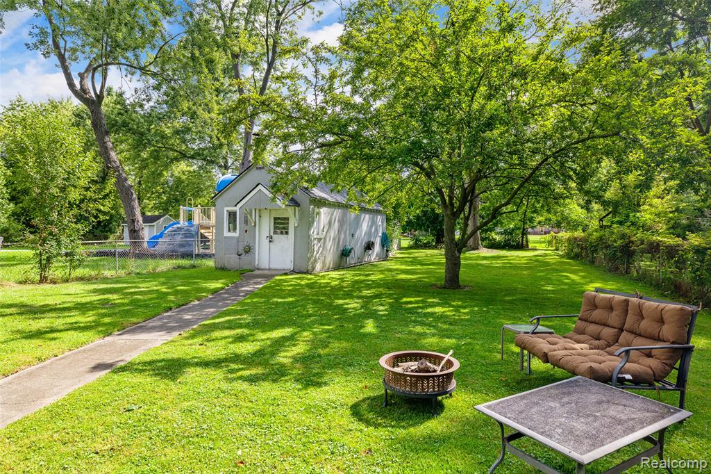 3225 Donley Avenue Rochester Hills, MI 48309 - Photo 31 of 44