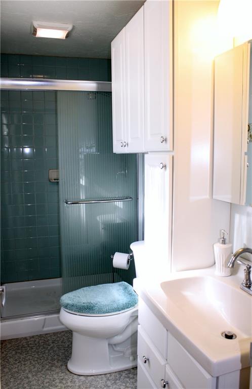 109 Ayleshire Road Butler, PA 16001 - Photo 15 of 25 Gallery Image 15
