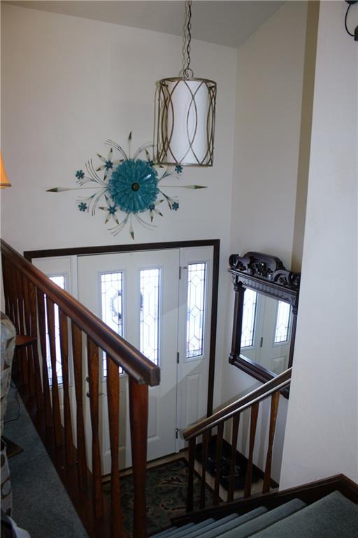 109 Ayleshire Road Butler, PA 16001 - Photo 3 of 25 Gallery Image 3