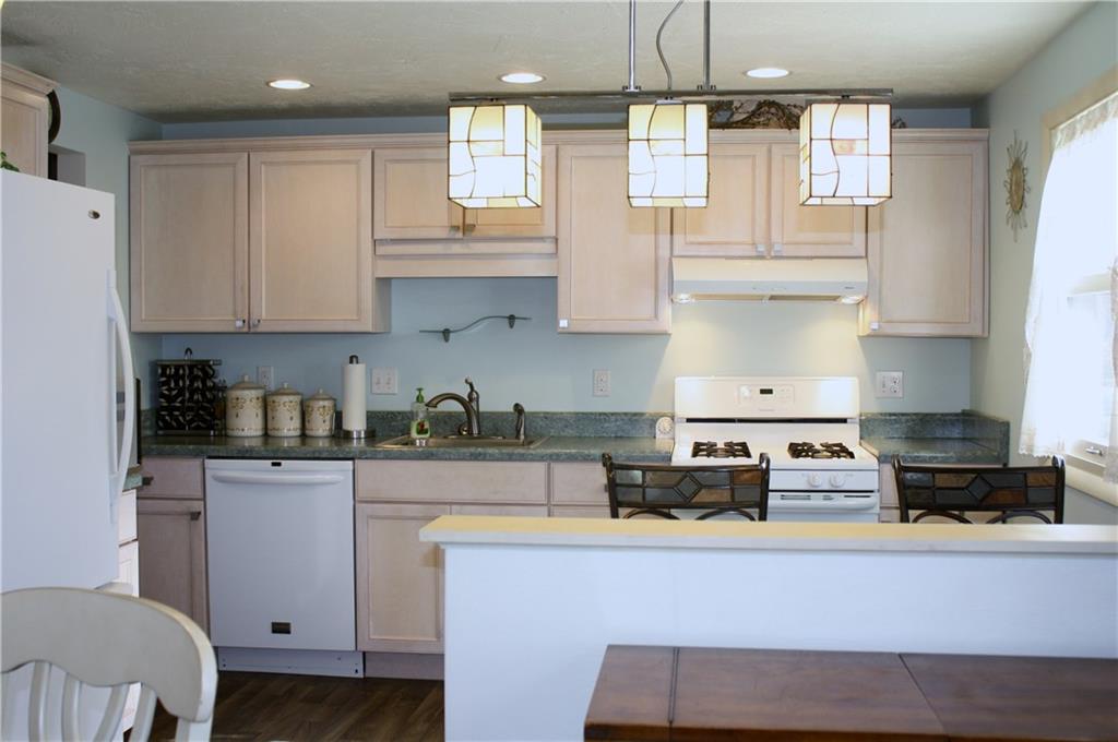 109 Ayleshire Road Butler, PA 16001 - Photo 6 of 25 Gallery Image 6