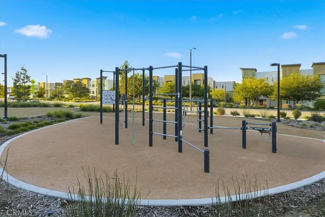 $679,990 | 27323 Seven Oaks Lane, Valencia, CA 91381