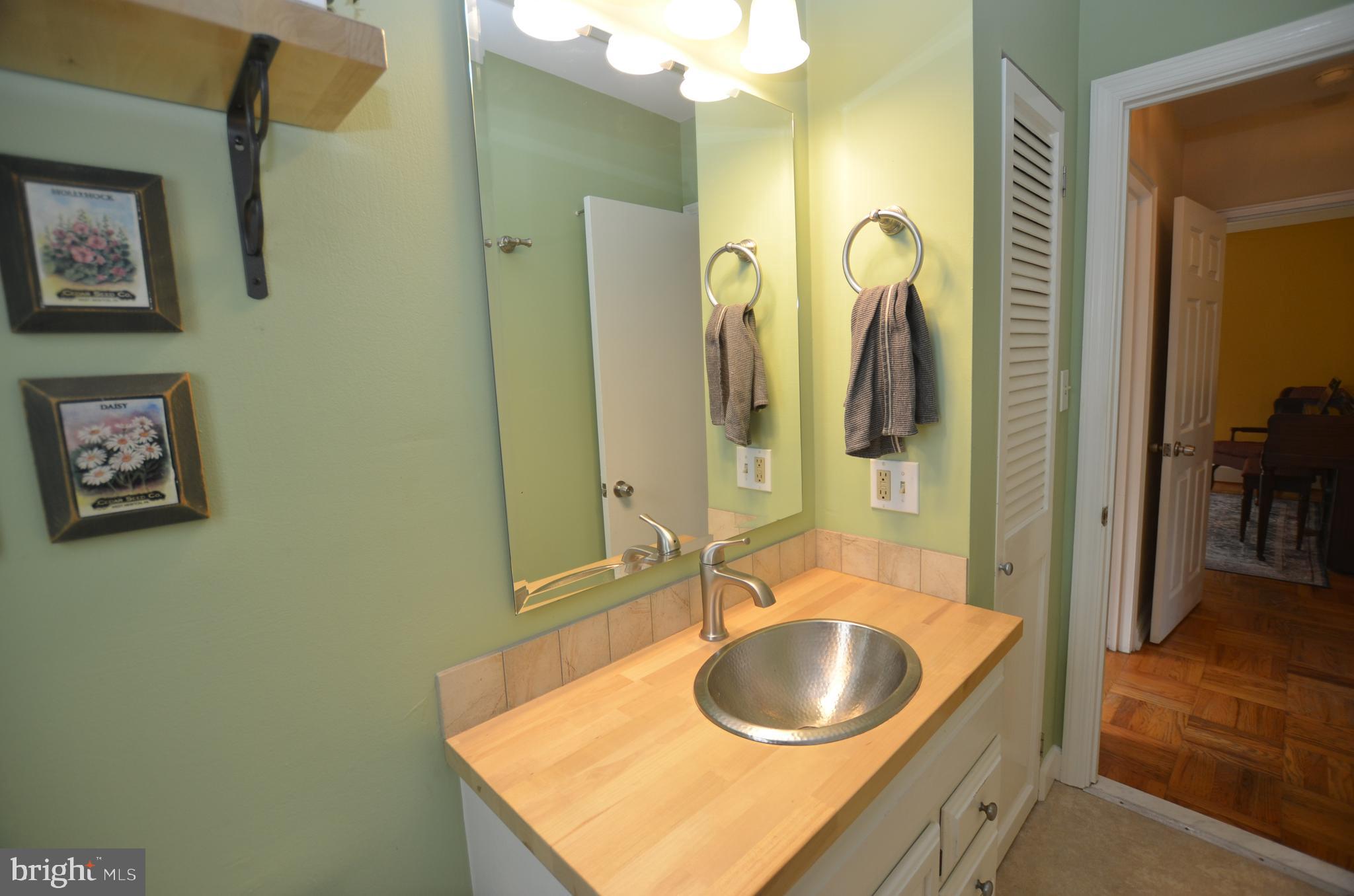 25 Homewood Road Wilmington, DE 19803 - Photo 21 of 36 Bathroom