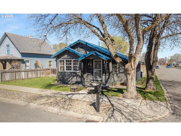 $305,000 | 710 Valley Avenue, Baker City, OR 97814