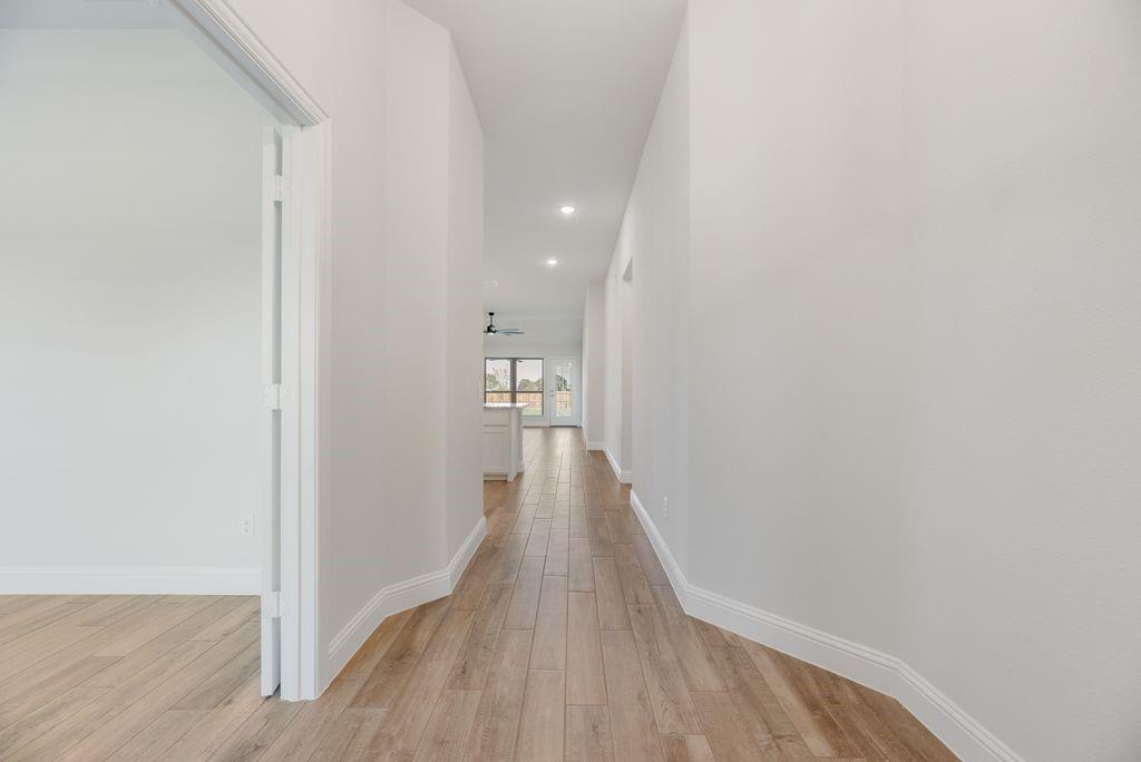 583 Mb Way South Pilot Point, TX 76258 - Photo 3 of 31