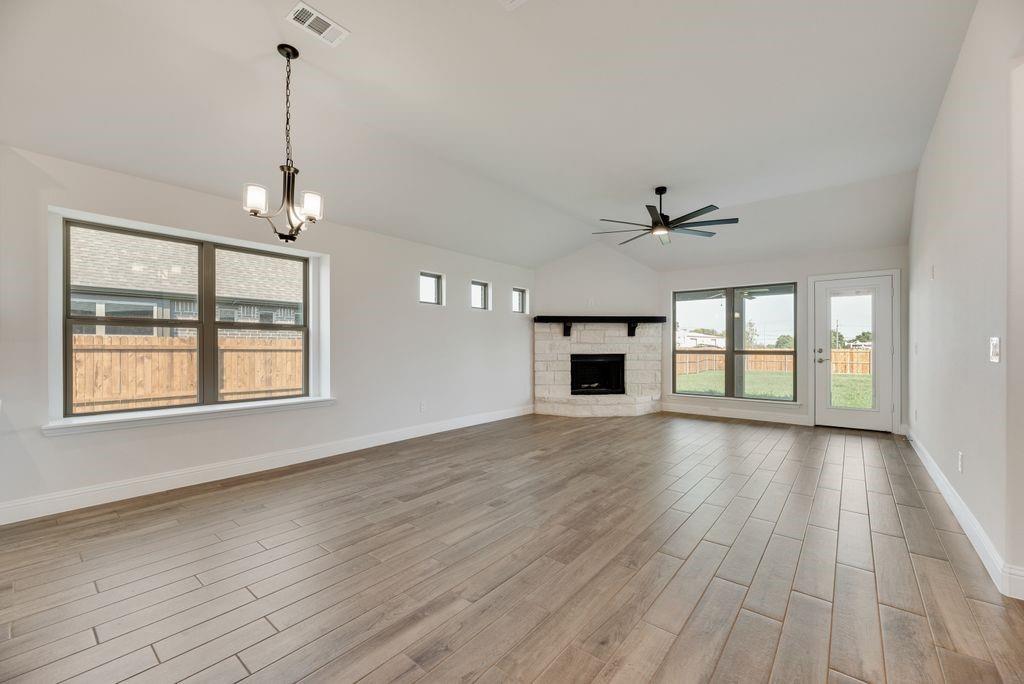 583 Mb Way South Pilot Point, TX 76258 - Photo 4 of 31