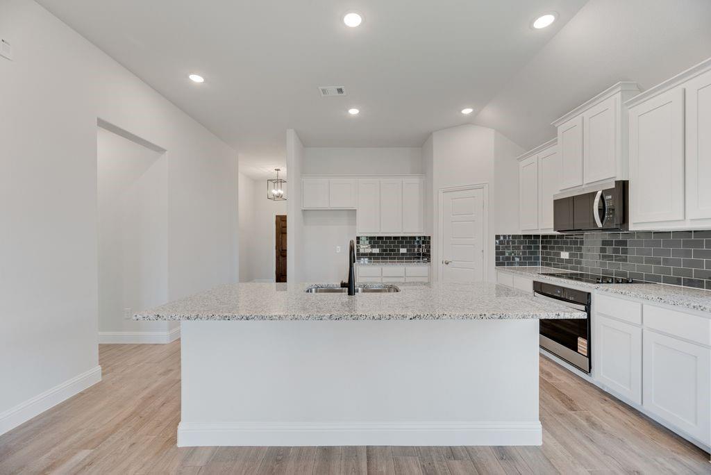 583 Mb Way South Pilot Point, TX 76258 - Photo 8 of 31