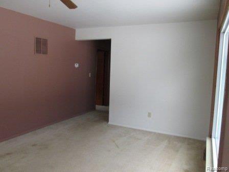 5-Living Room View 2.JPG