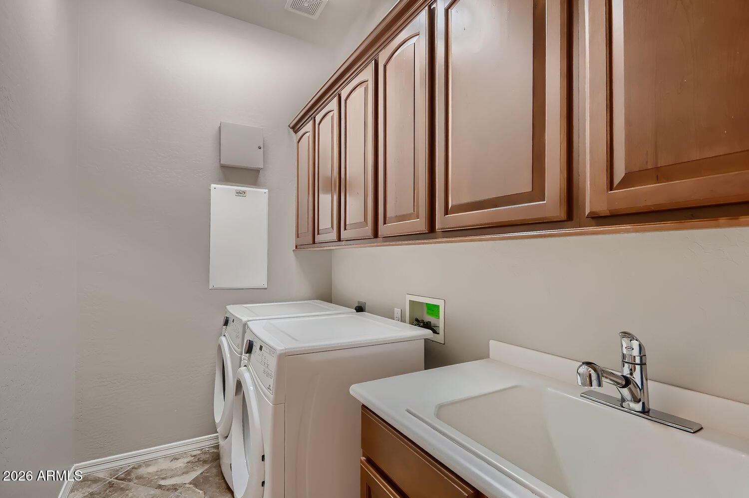 2025 West Steed Ridge Phoenix, AZ 85085 - Photo 27 of 53 2025 W Steed Ridge - Web Quality - 027 -