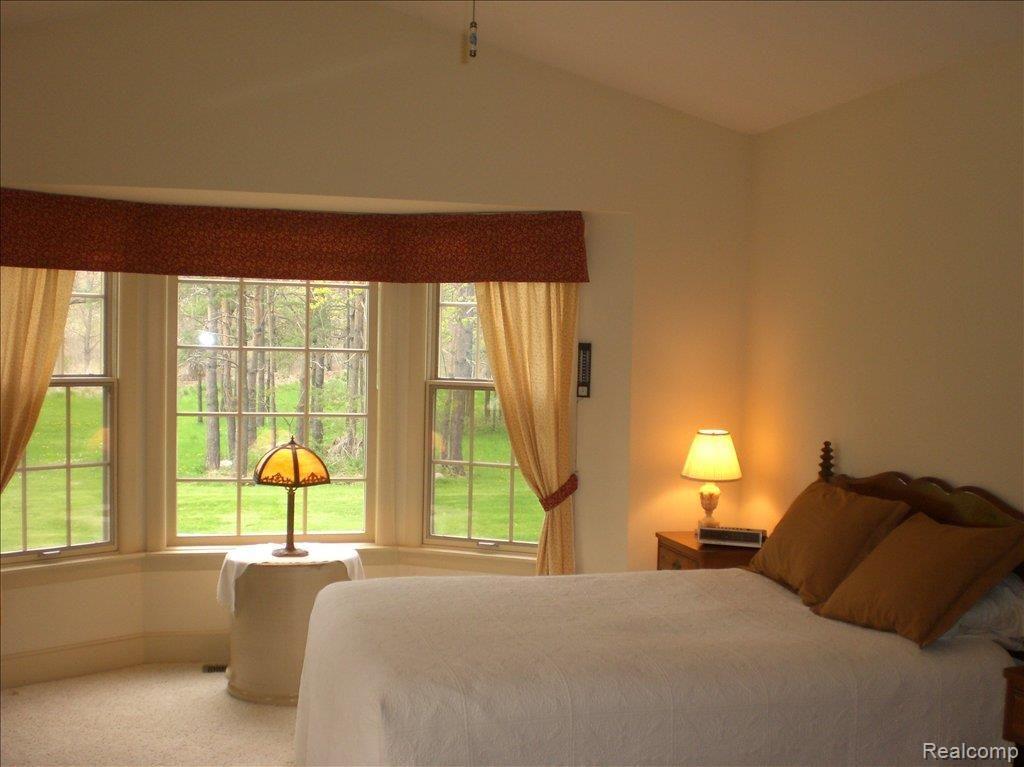 3140 Seymour Lake Road Oxford, MI 48371 - Photo 17 of 25 Beautiful FF Master Suite!